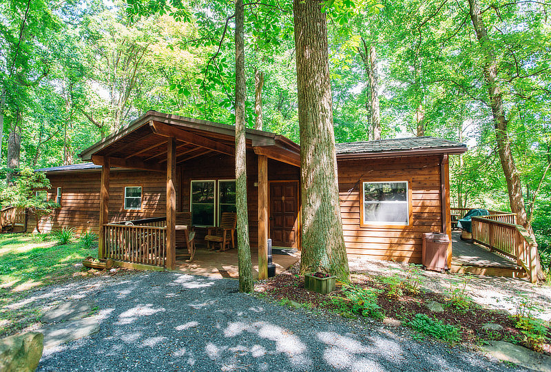 Coffee Hollow Pet-Friendly Lodge Exterior