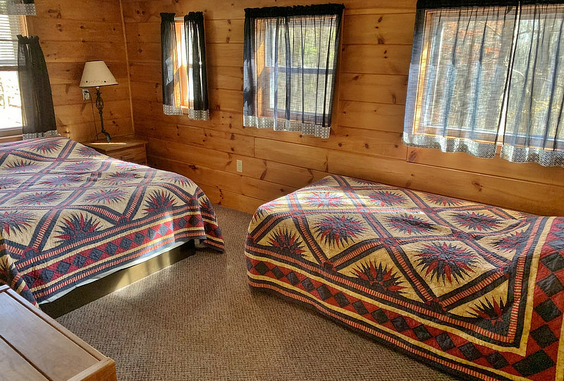 Coffee Hollow Pet-Friendly Lodge Full Bedroom