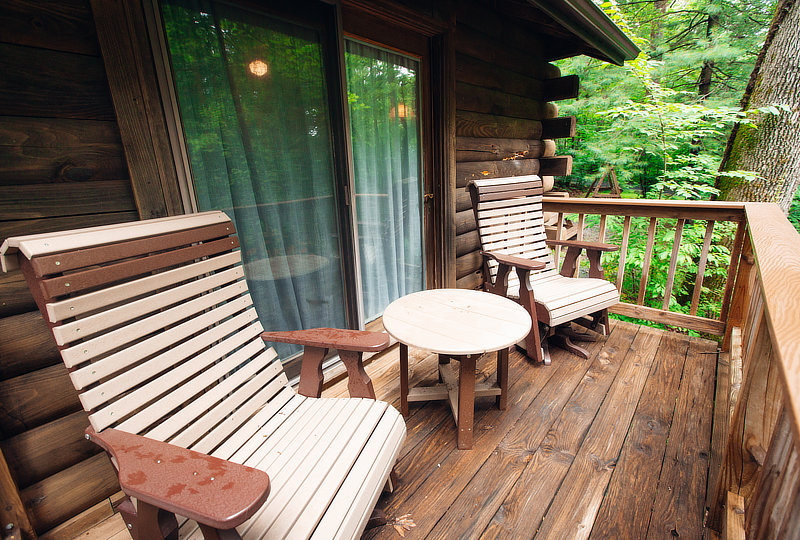 Hide & Seek Luxury Log Cabin Interior